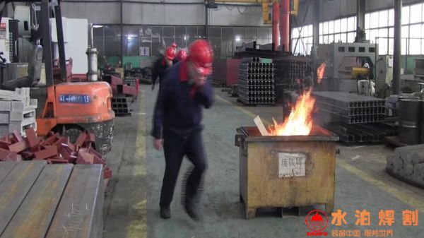 火警警鈴發出，拉響滅火救援演練序幕